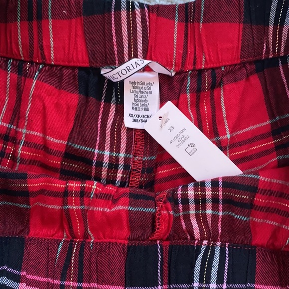 Victoria’s Secret Holiday PJ Shorts - Picture 3 of 4